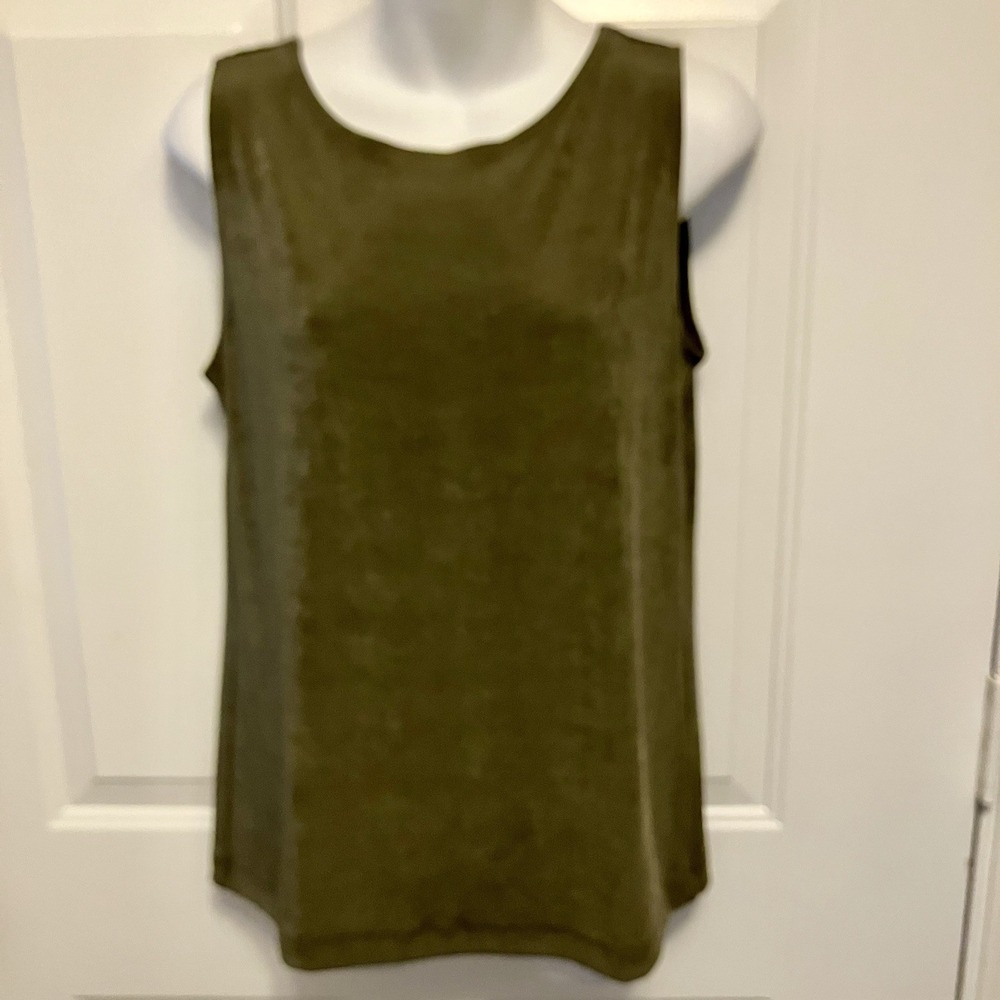 NWT Chicos‎ Travelers Sz 1 Medium Olive Green Slinky Knit Sleeveless Tank Top